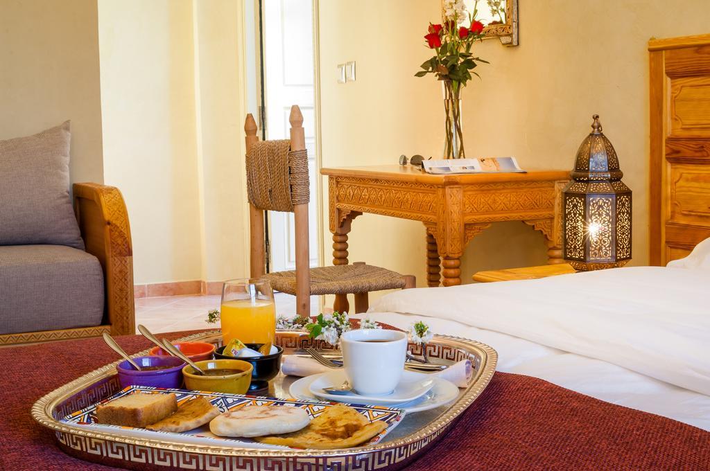 Riad Sougtani Tazrou Экстерьер фото